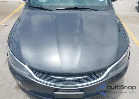 2015 Chrysler 200 Lx z USA, uszkodzony, nr VIN 1C3CCCFB5FN588802